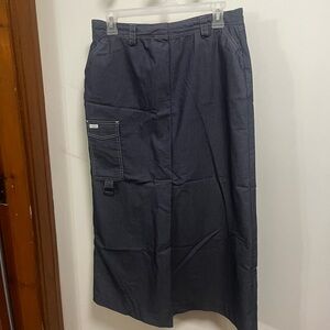 Gray cargo skirt